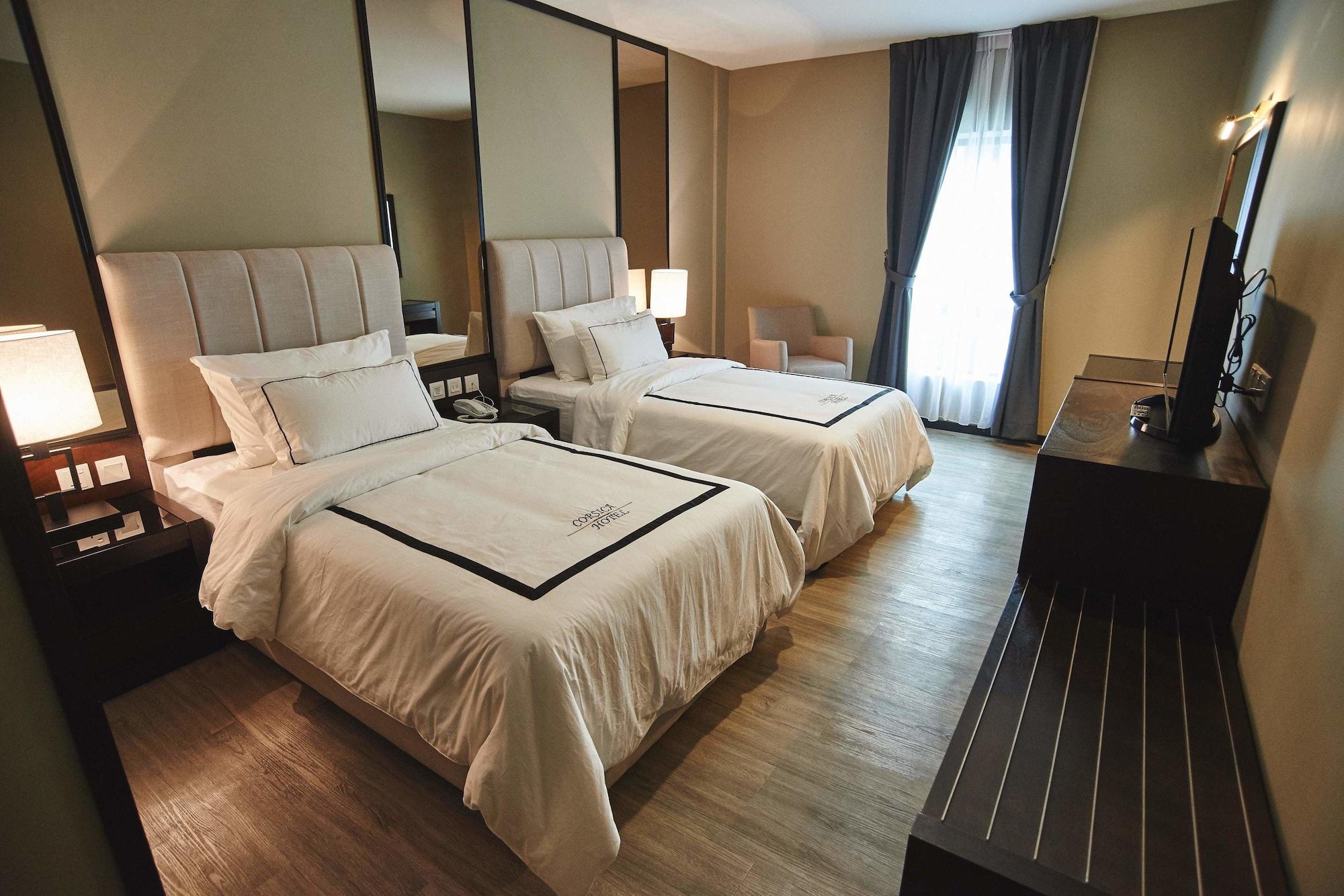 Corsica Hotel Kulai Exterior photo